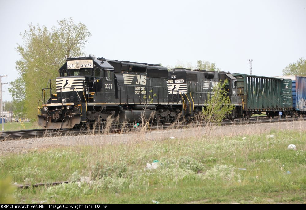 NS 3377, 5318 on local C93